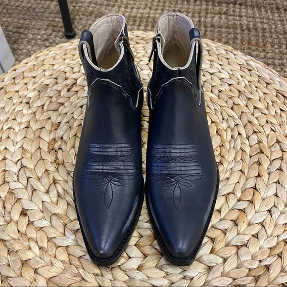 anine bing axel boots